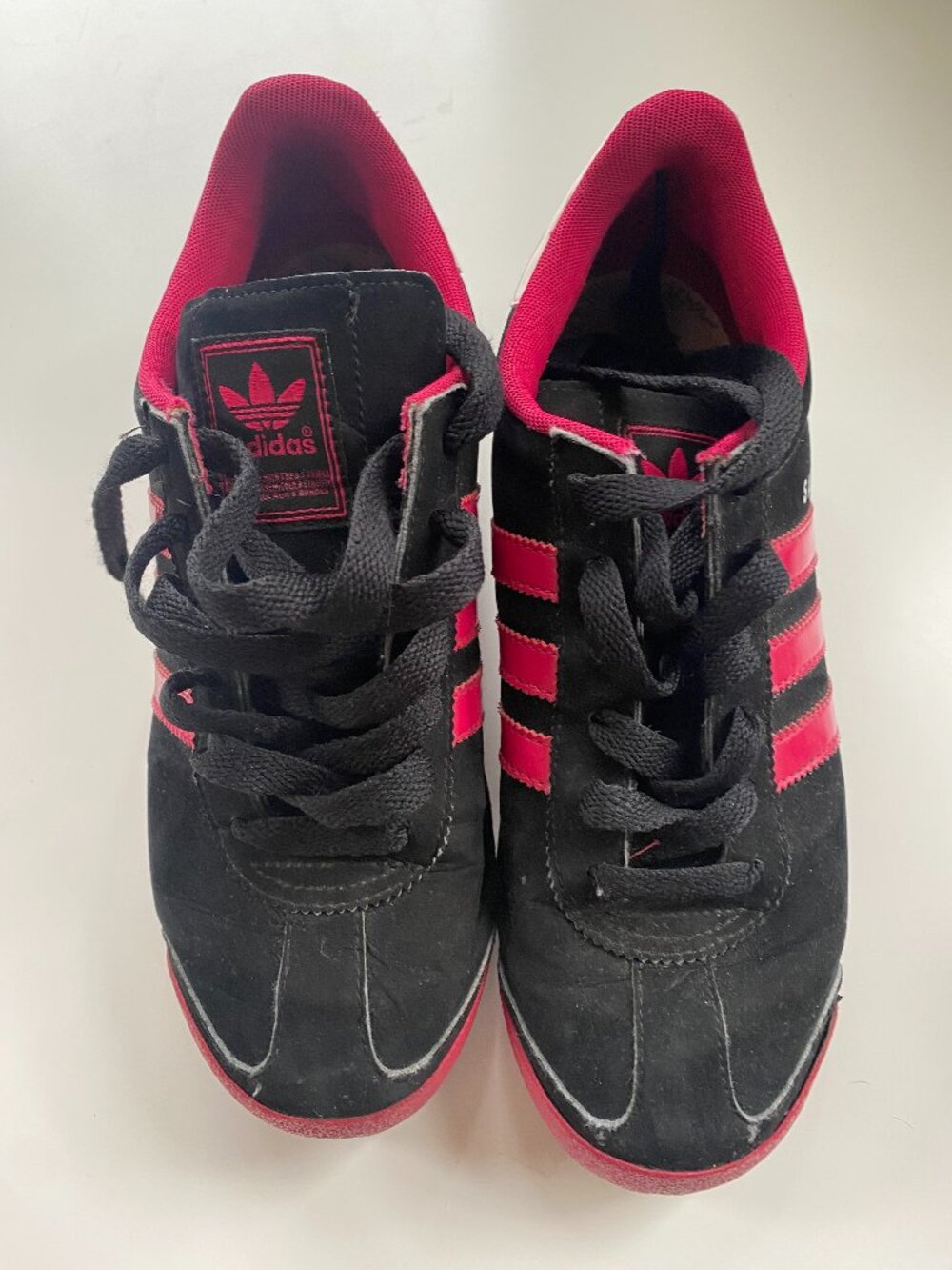 Adidas Samoas Black/Fuscia